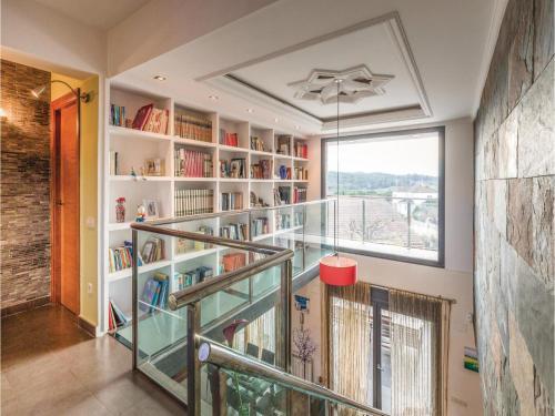 Three-bedroom Holiday Home In Vidreres