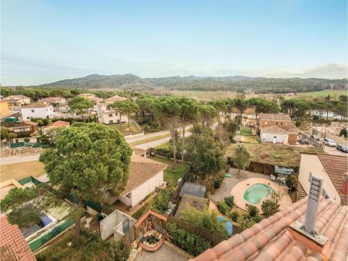 Three-bedroom Holiday Home In Vidreres