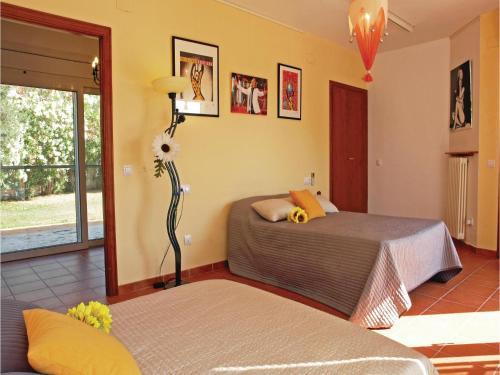 Three-bedroom Holiday Home In Vilacolum
