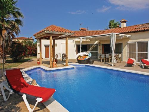Three-bedroom Holiday Home In Vilacolum