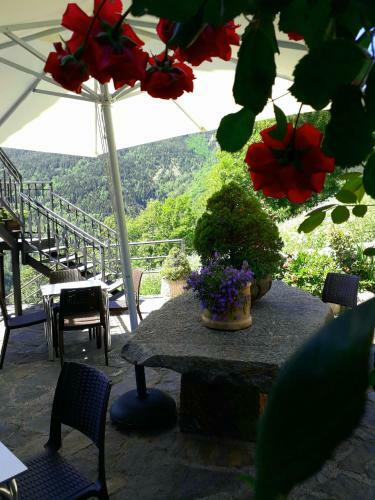 Hotel El Serrat De Tregura
