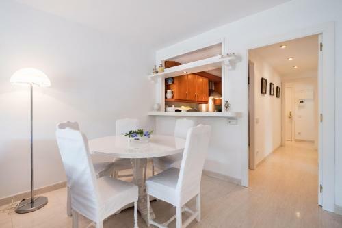 Reitel Apartment By Hlclub Hutb-31157