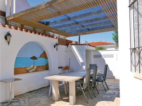 Three-bedroom Holiday Home In Vinaros