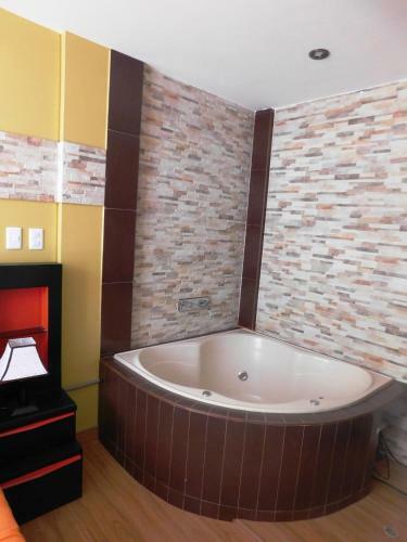 Reggio Green Hotel