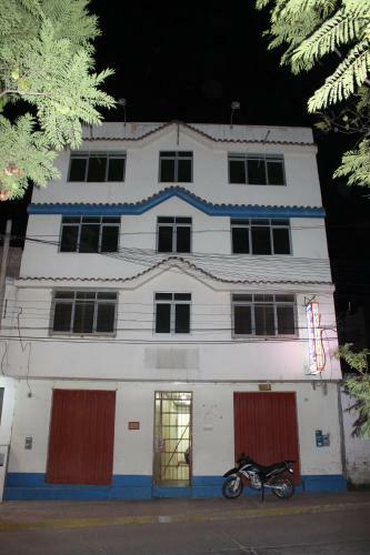 Hotel Ayacucho, Per� K&m