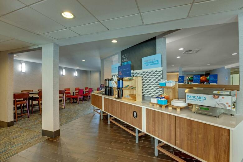 Hotel Baymont Inn And Suites Nashvil