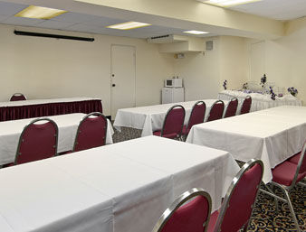 Hotel Ramada Inn & Conference Center