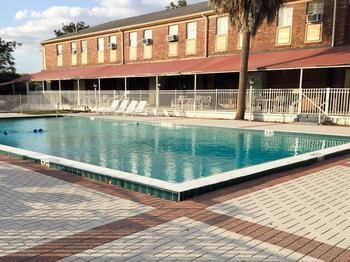Hotel Ramada Inn & Conference Center