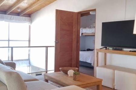 Canoas De Punta Sal Beach House