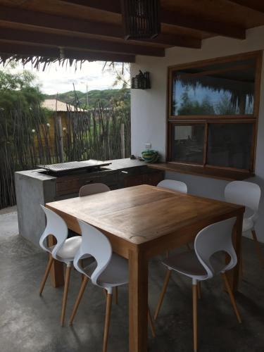 Canoas De Punta Sal Beach House