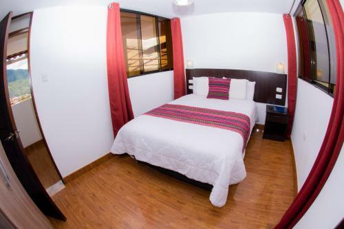Hotel La Casa De Los Balcones
