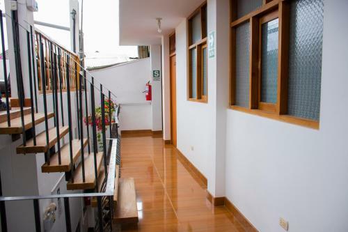 Hotel La Casa De Los Balcones