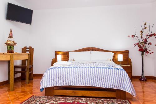 Hostal Casa Hospedaje Burgos