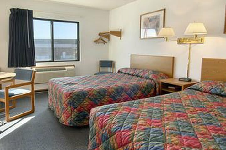 Hotel Super 8 Marshall