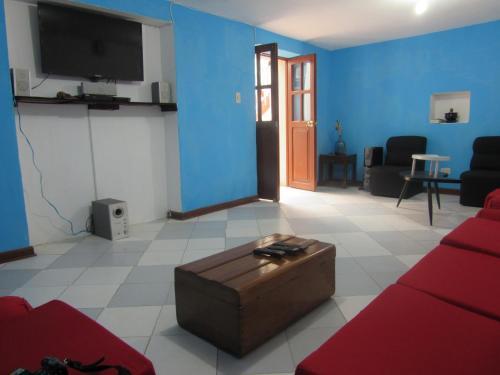 Tupackers Hostel
