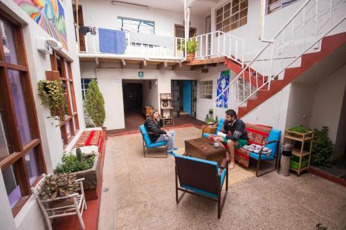 Tupackers Hostel