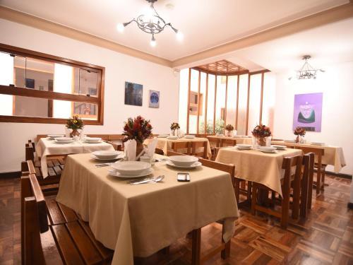 Hotel Centenario Inn