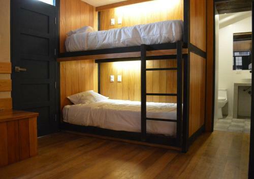 Nao Victoria Hostel