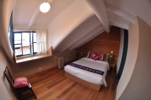 Nao Victoria Hostel