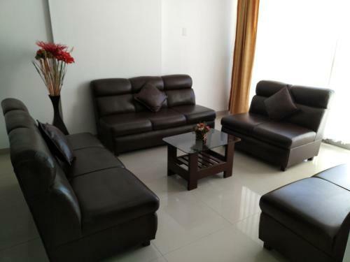 Los Nogales Apartments