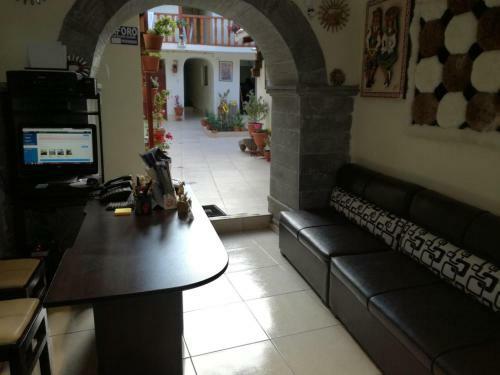 Albergue Hostal Carmeli A&c
