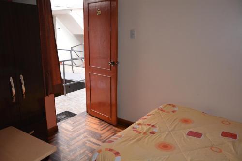 Hostal Florez II