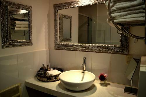 Bed & Breakfast Casa Montesinos Boutique