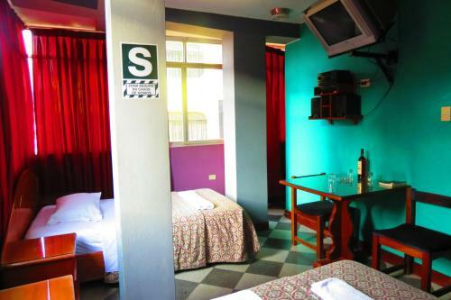 Hotel Tours
