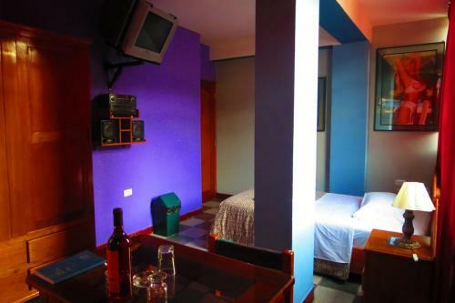 Hotel Tours