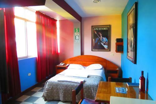 Hotel Tours