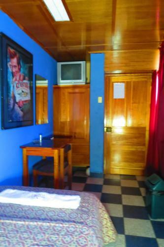 Hotel Tours