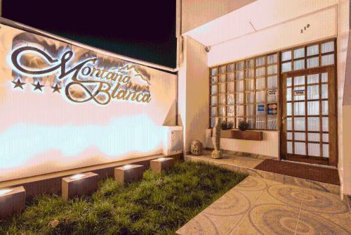 Hotel Monta�a Blanca