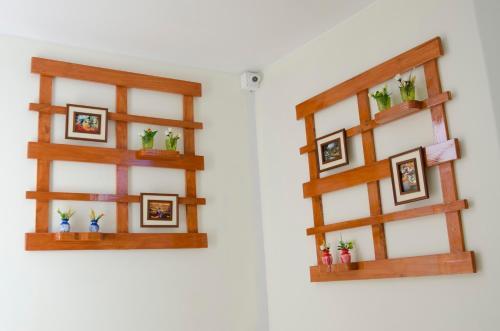 Hostal Jazmines Lodging