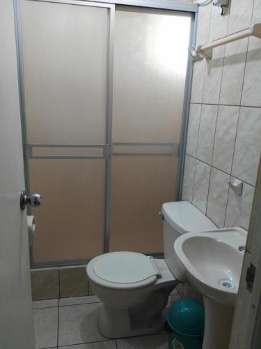 Hostal Villa Del Mar Inn