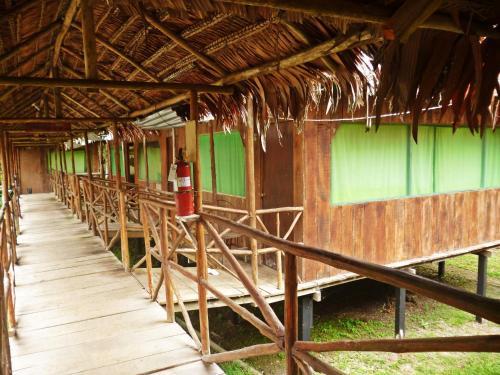 Wimba Lodge