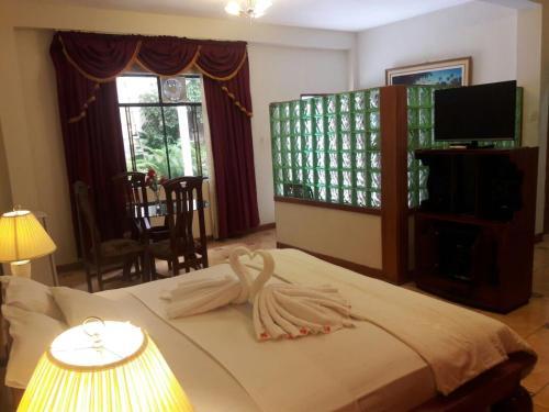 Amazon Green Hotel