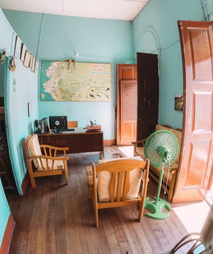 Bed & Breakfast Mad Mick`s Bunk House