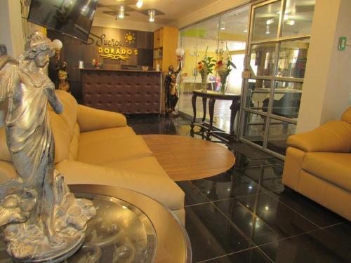 Hotel Sue�os Dorados