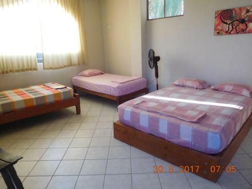 Albergue Stone House Mancora