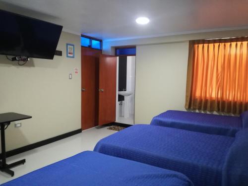 Hostal Hotel Costa Azul Cochera