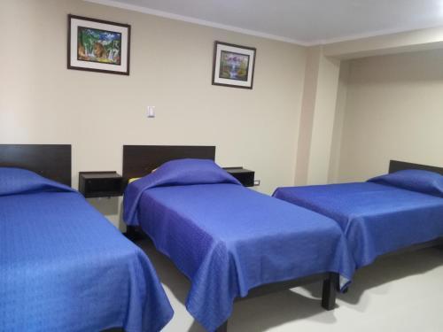 Hostal Hotel Costa Azul Cochera