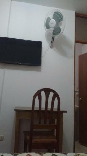 Hostal Bach�g