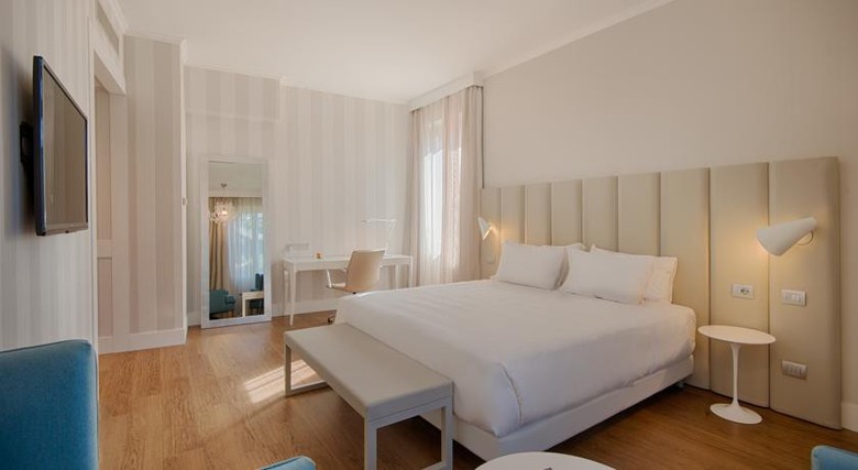 Hotel NH Genova Centro