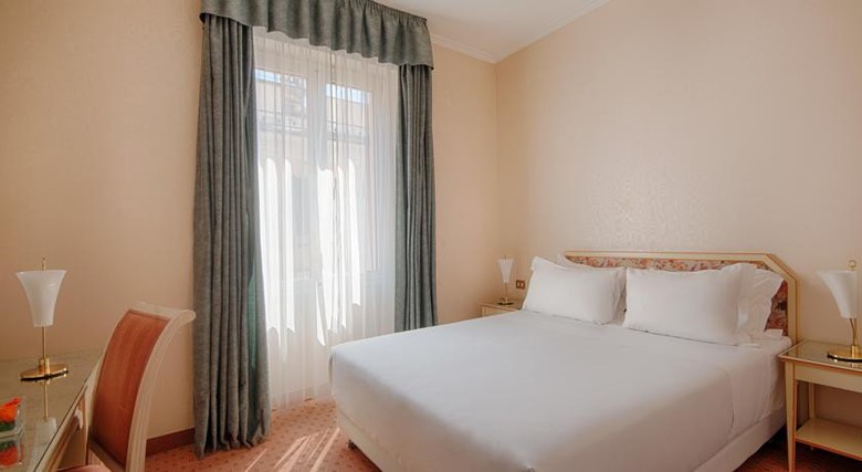 Hotel NH Genova Centro