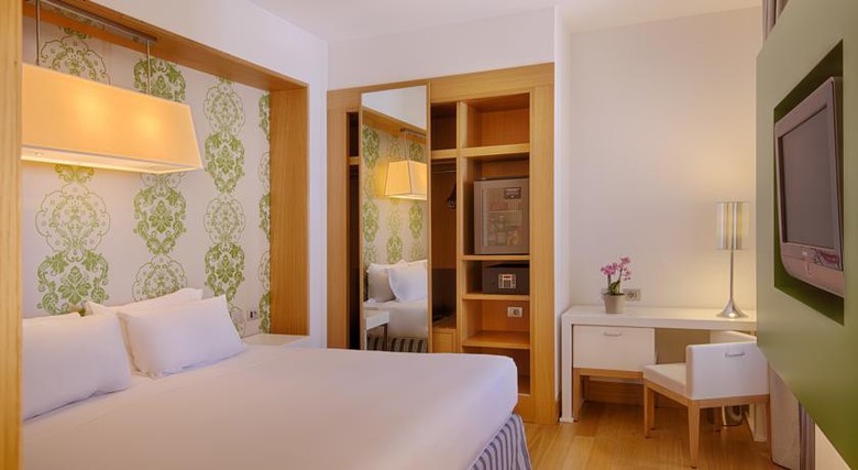 Hotel NH Genova Centro