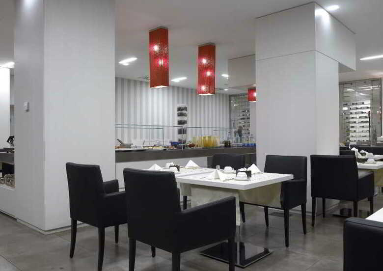 Hotel NH Genova Centro