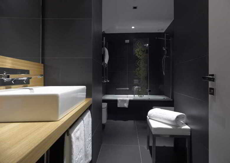Hotel NH Genova Centro