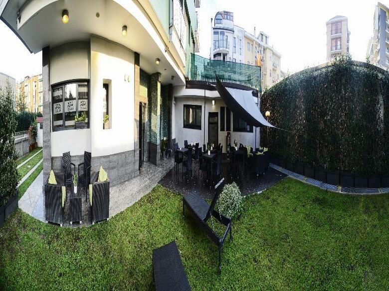 Hotel Acca Palace