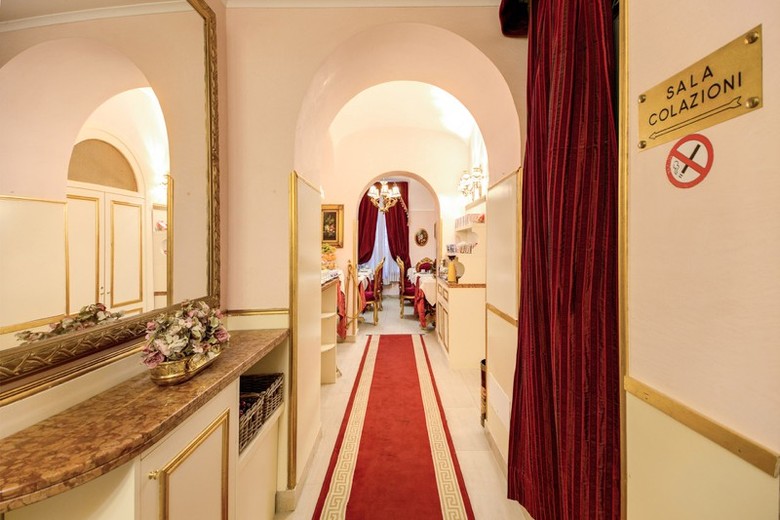 Hotel Romance