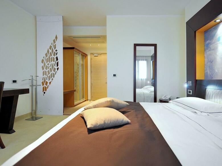 Hotel Mercure Olbia Hermaea